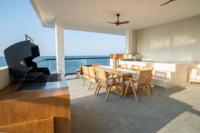Hermoso condominio frente al mar con vistas espectaculares